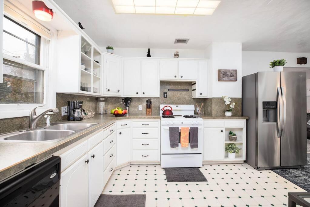 Pet Friendly Millcreek Home Close To Downtown/Mtns ซอลต์เลคซิตี้ ภายนอก รูปภาพ