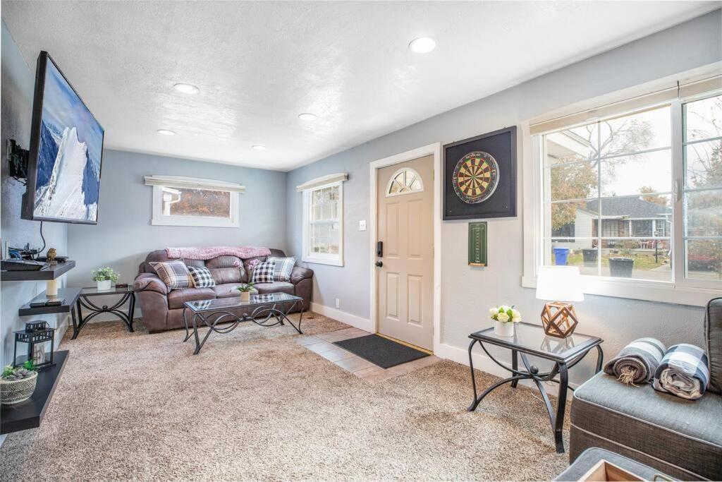 Pet Friendly Millcreek Home Close To Downtown/Mtns ซอลต์เลคซิตี้ ภายนอก รูปภาพ